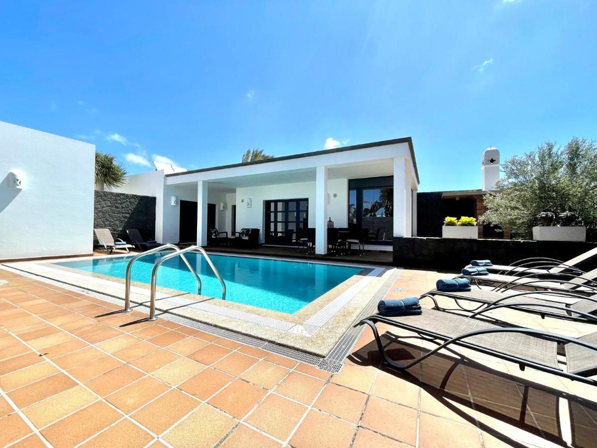 Villas Mamma Mia Pool Heat Private & Jacuzzi Playa Blanca  Exteriör bild
